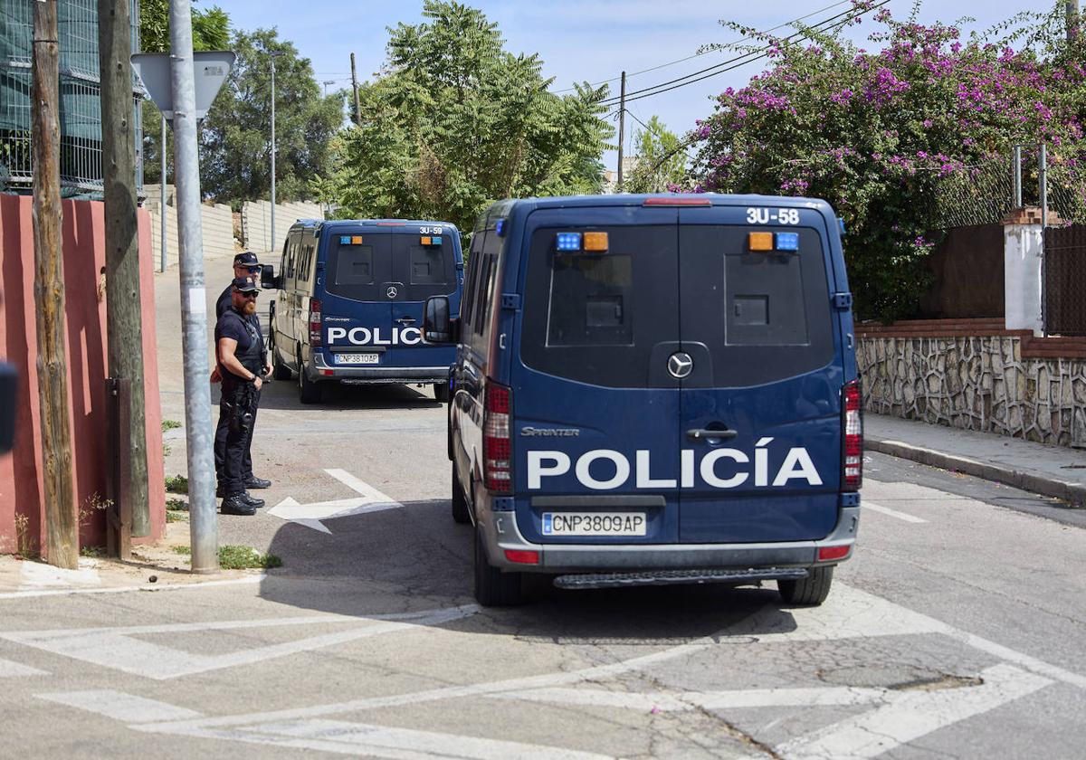 Agentes de la Policía Nacional han conseguido identificar al autor de los hechos.