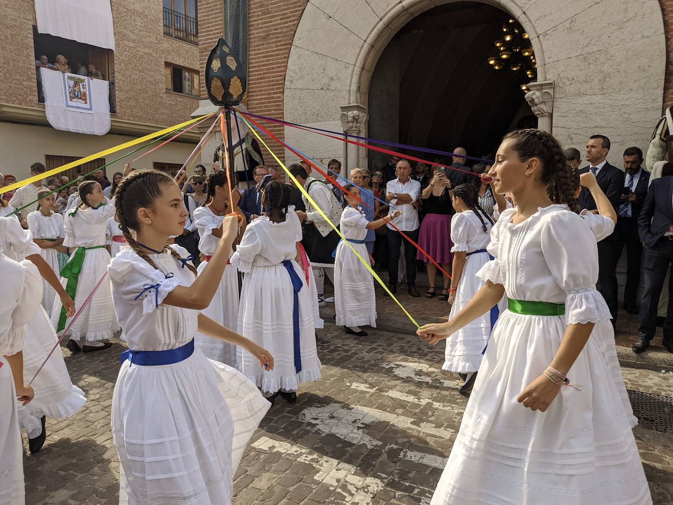 Imagen secundaria 1 - La tradición y la devoción invaden Algemesí