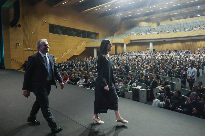 Los nuevos abogados valencianos realizan su acto de jura en el Palacio de Congresos de Valencia