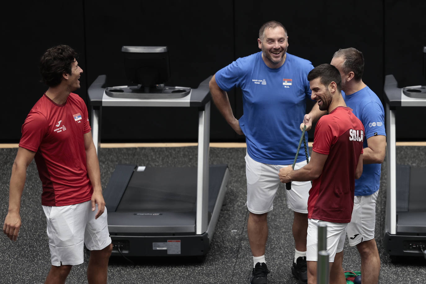 Djokovic se entrena en Valencia