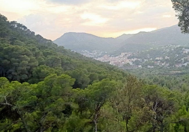 Atardece en el maravilloso paraje natural.