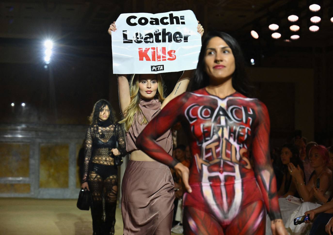 Coach Spring 2024 Show en la New York Fashion Week 2023