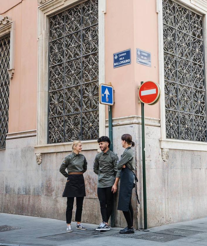 Imagen secundaria 2 - El aprendiz valenciano de los hermanos Roca inaugura junto al Mercado Central