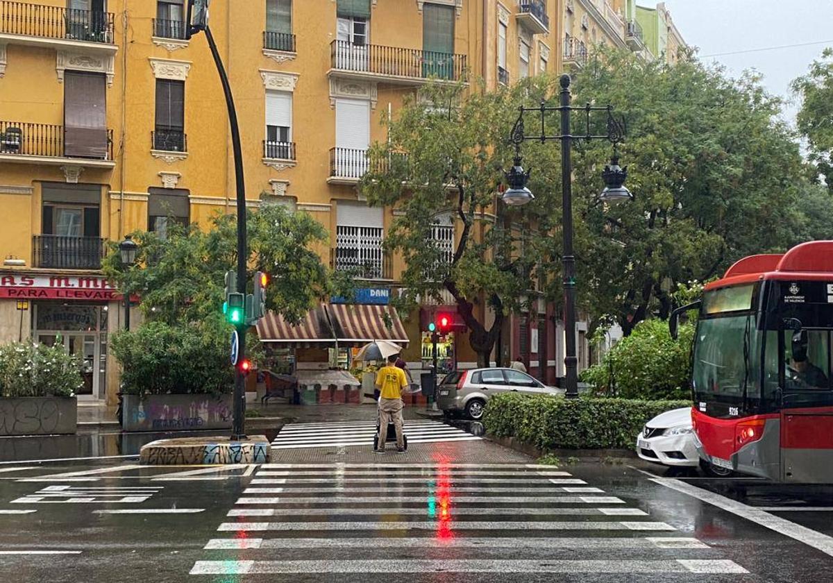 Lluvias muy fuertes en la ciudad de Valencia este viernes.