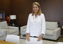 Susana Camarero, en su despacho del complejo 9 d'Octubre.