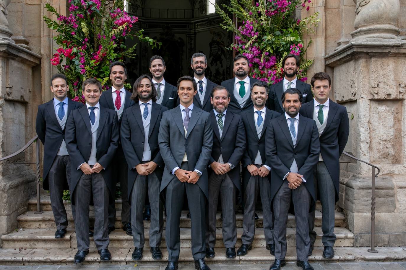 Los testigos del enlace, junto al novio, Varis Guillén.