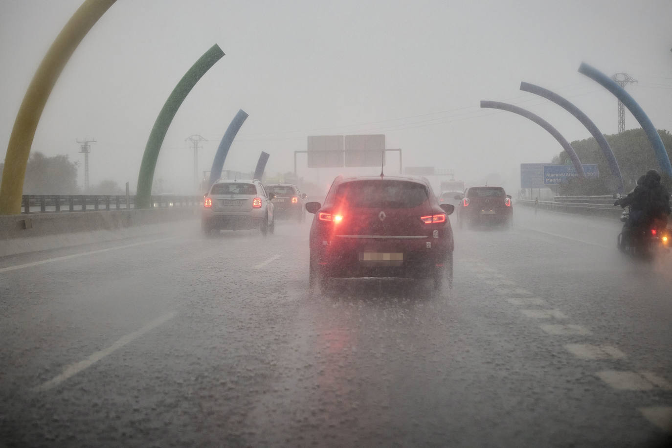 La tormenta descarga con fuerza en la Comunitat Valenciana