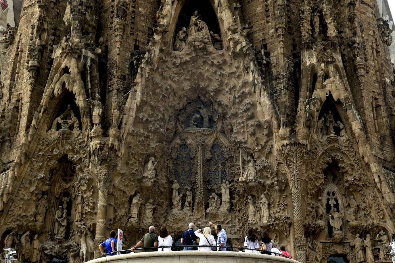 Así está la Sagrada Familia de Barcelona por fuera y por dentro