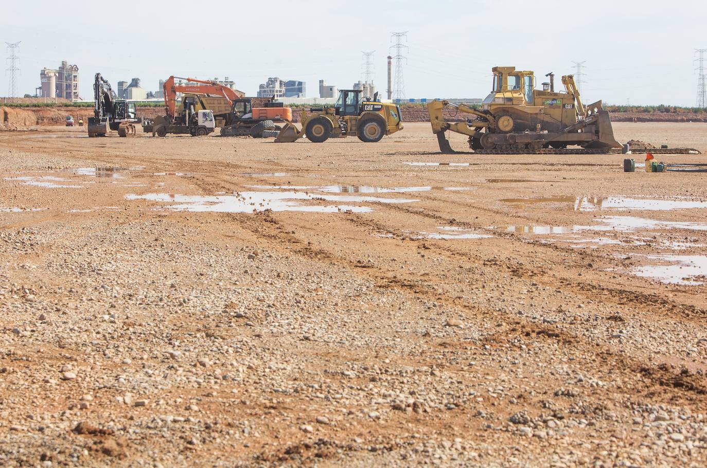 Así avanzan las obras en los terrenos de Volkswagen en Sagunto