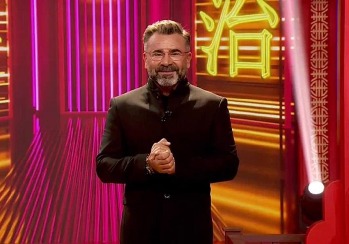 Jorge Javier Vázquez presenta 'Cuentos Chinos' en Telecinco