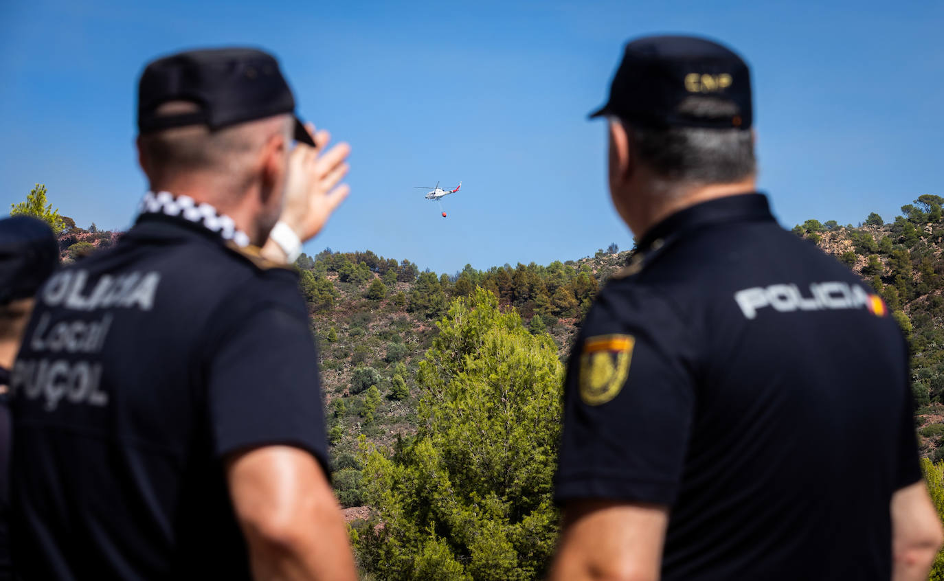 Fotos del incendio junto al monte Picayo, en la Sierra Calderona de Valencia