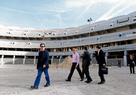 Peter Lim, en una visita al nuevo Mestalla.