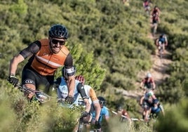 Ciclistas durante la pasada edición de la Valencia Epic Race.