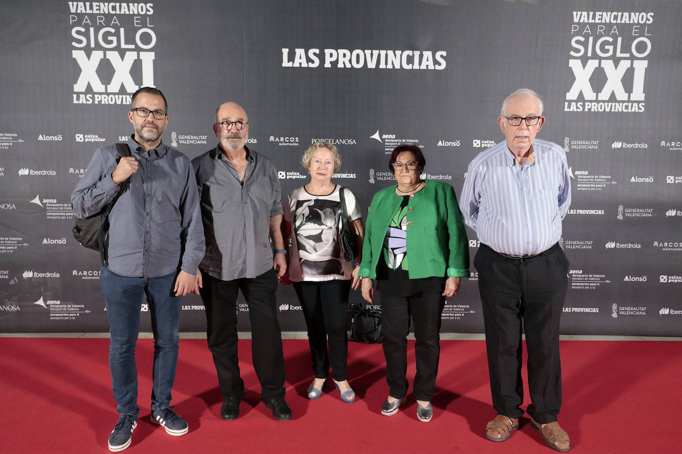 Federación de Vecinos de Valencia representada por Tito Alapont (i), Daniel Herrero; Casilda Ossa, María José Broseta, presidenta, y Francisco Albert