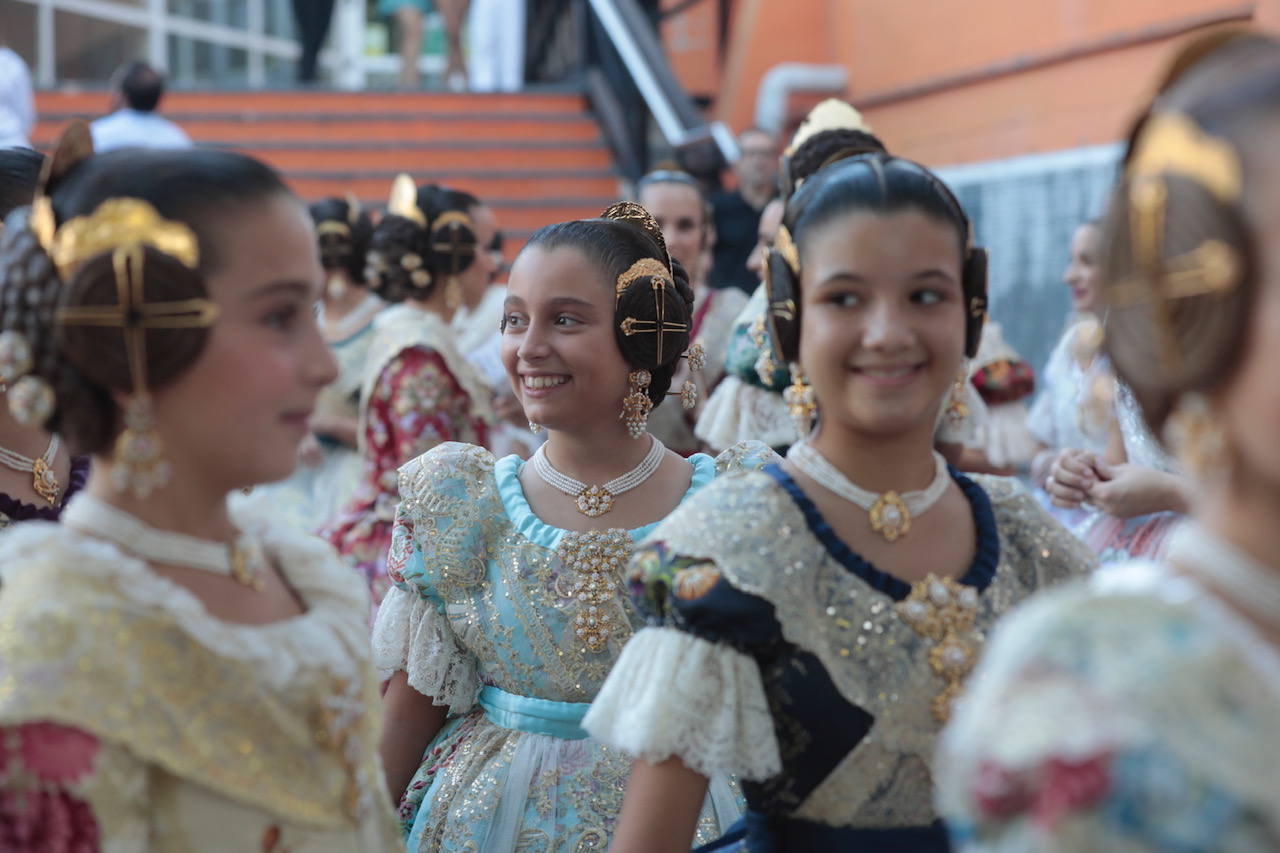 Gala fallera de la Fonteta: elección de las cortes y candidatas a falleras mayores de Valencia 2024