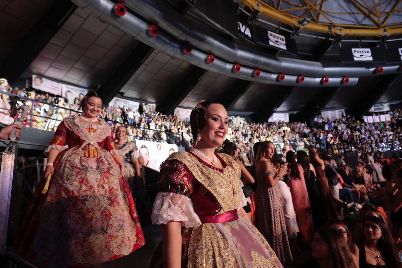 Gala fallera de la Fonteta: elección de las cortes y candidatas a falleras mayores de Valencia 2024