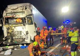 Accidente entre dos camiones esta madrugada en la A-35.