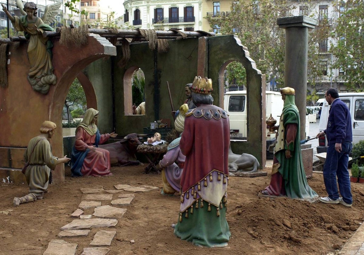 Adoración de los Reyes que se ponía antes en la plaza del Ayuntamiento y que se reporndrá con nuevas piezas.