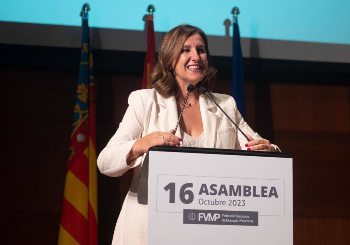 La alcaldesa de Valencia, María José Catalá, en la reunión de la FVMP.