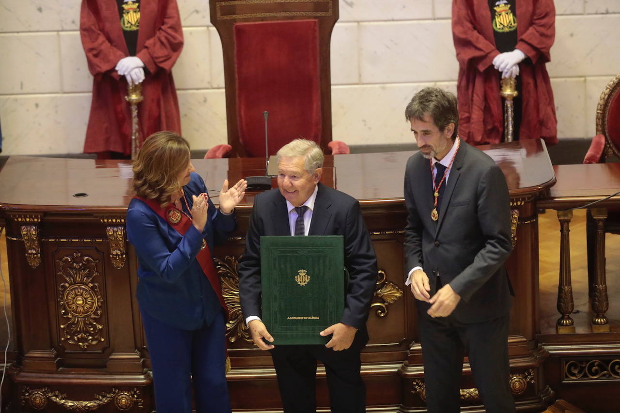 Valencia entrega las distinciones y honores de la ciudad con motivo del 9 d&#039;Octubre