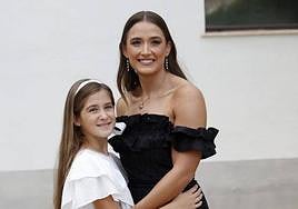 Lucía Pastor, a la derecha.