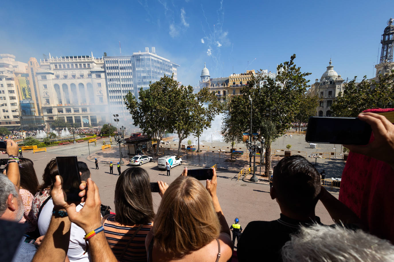 Valencia vibra con una nueva mascletà a las puertas del 9 d&#039;Octubre