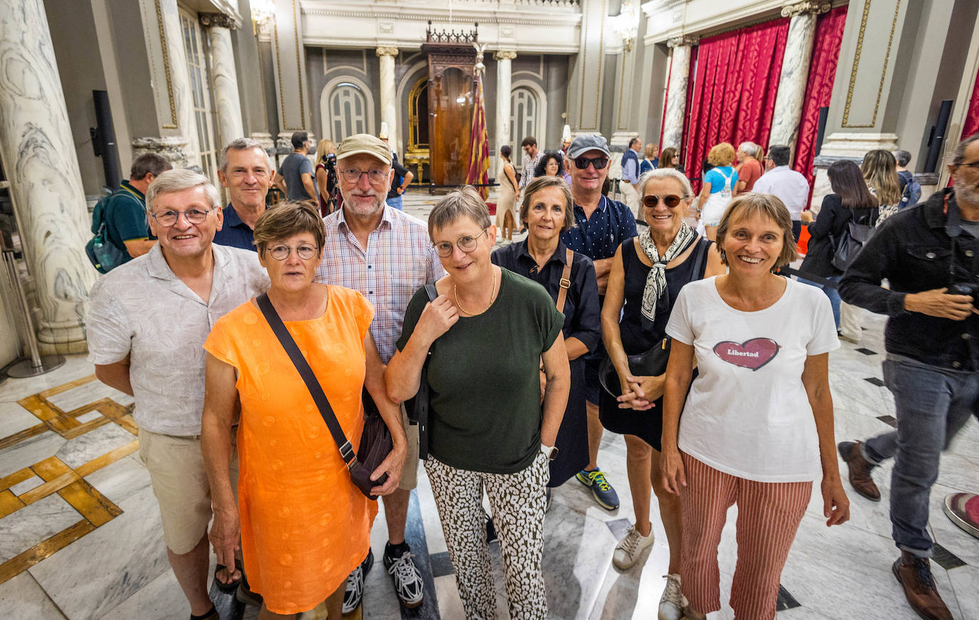 Valencia ya disfruta de la Real Senyera en la víspera del 9 d&#039;Octubre