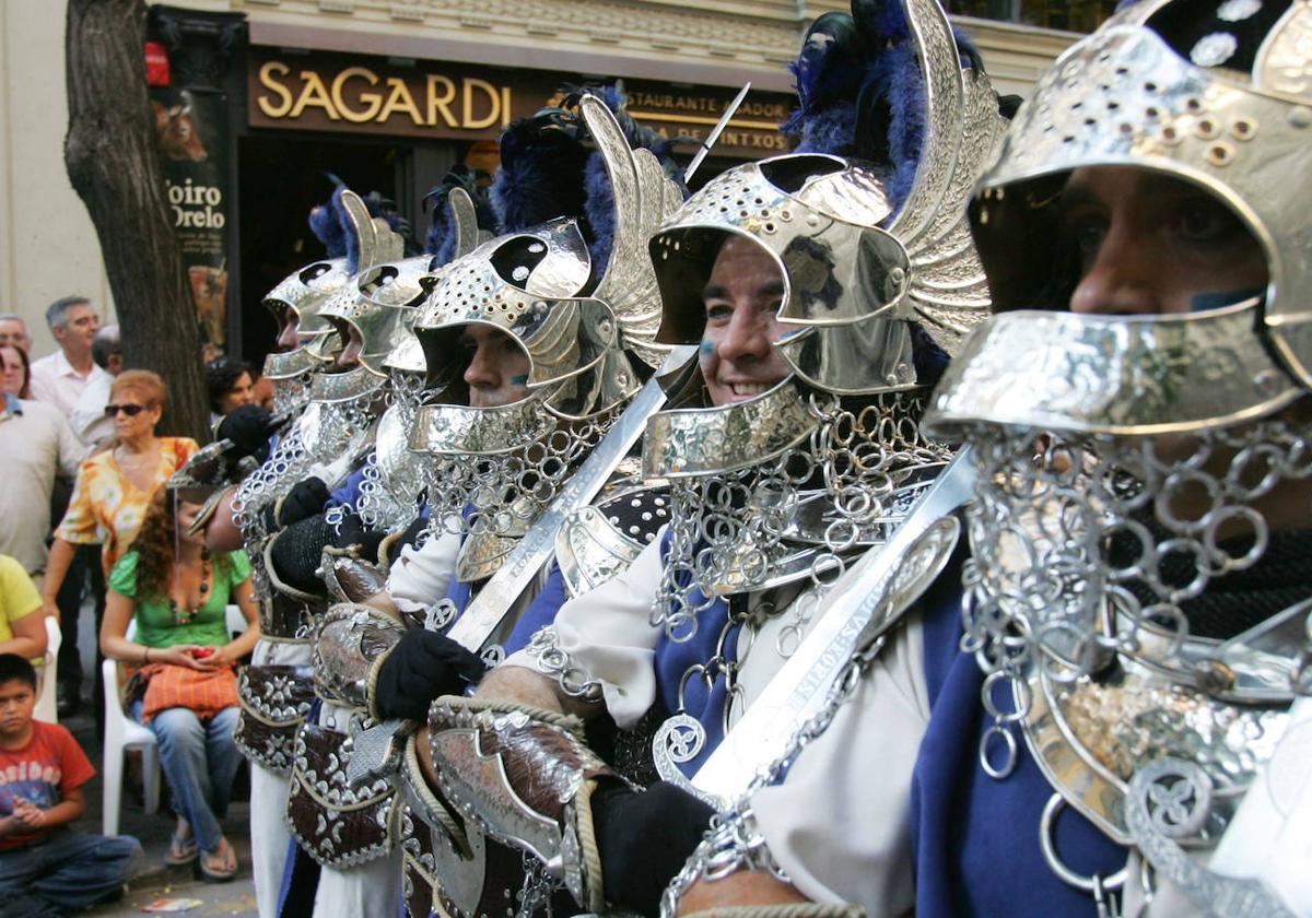 Horario y recorrido del desfile de Moros y Cristianos en Valencia por el 9 d'Octubre