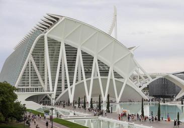 La Ciudad de las Artes y las Ciencias amplía horarios y actividades durante el Puente del Pilar