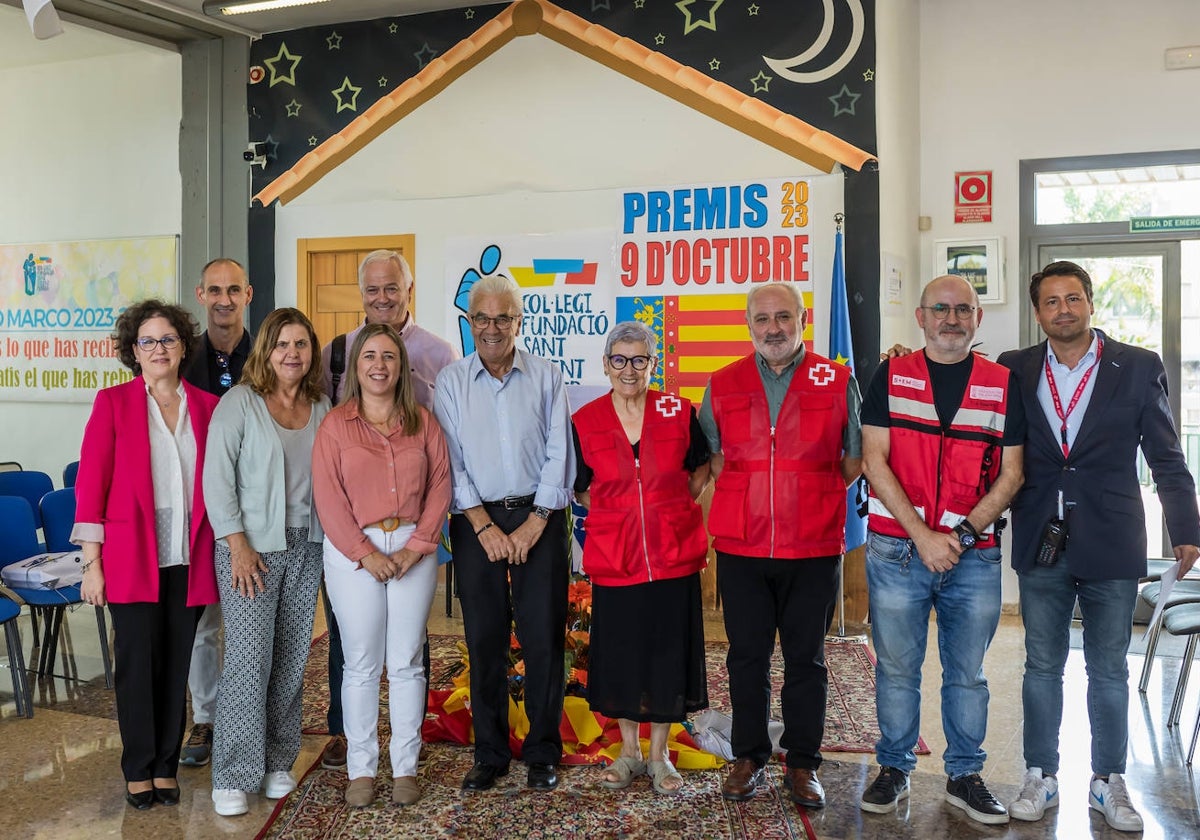 Foto de familia de los premiados.