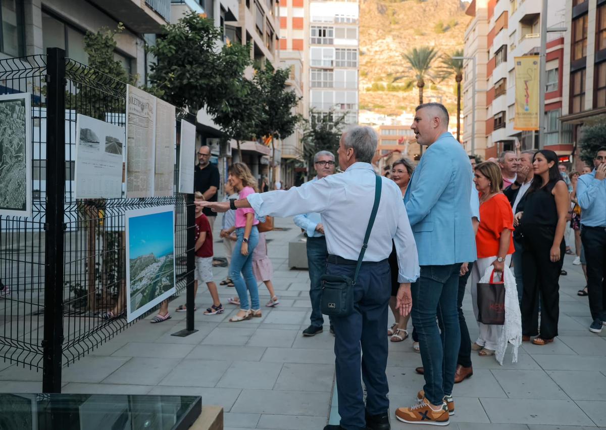 Imagen secundaria 1 - Cullera y Los Ángeles, unidos por sus carteles