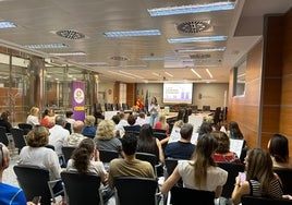 Salón de actos del consistorio de Riba-roja.