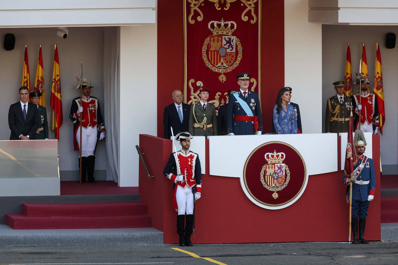 El desfile militar de las Fuerzas Armadas, en imágenes