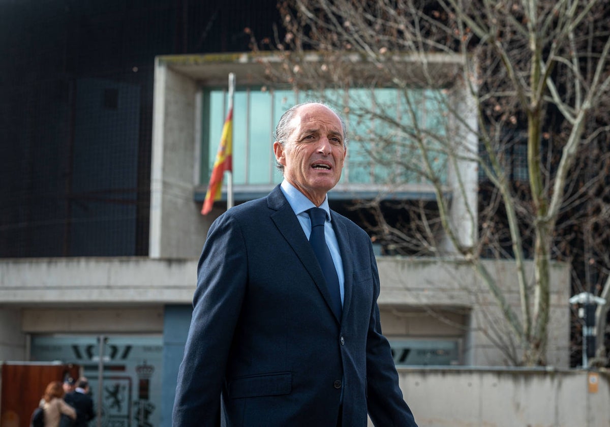 Francisco Camps, en las proximidades de la Audiencia Nacional.