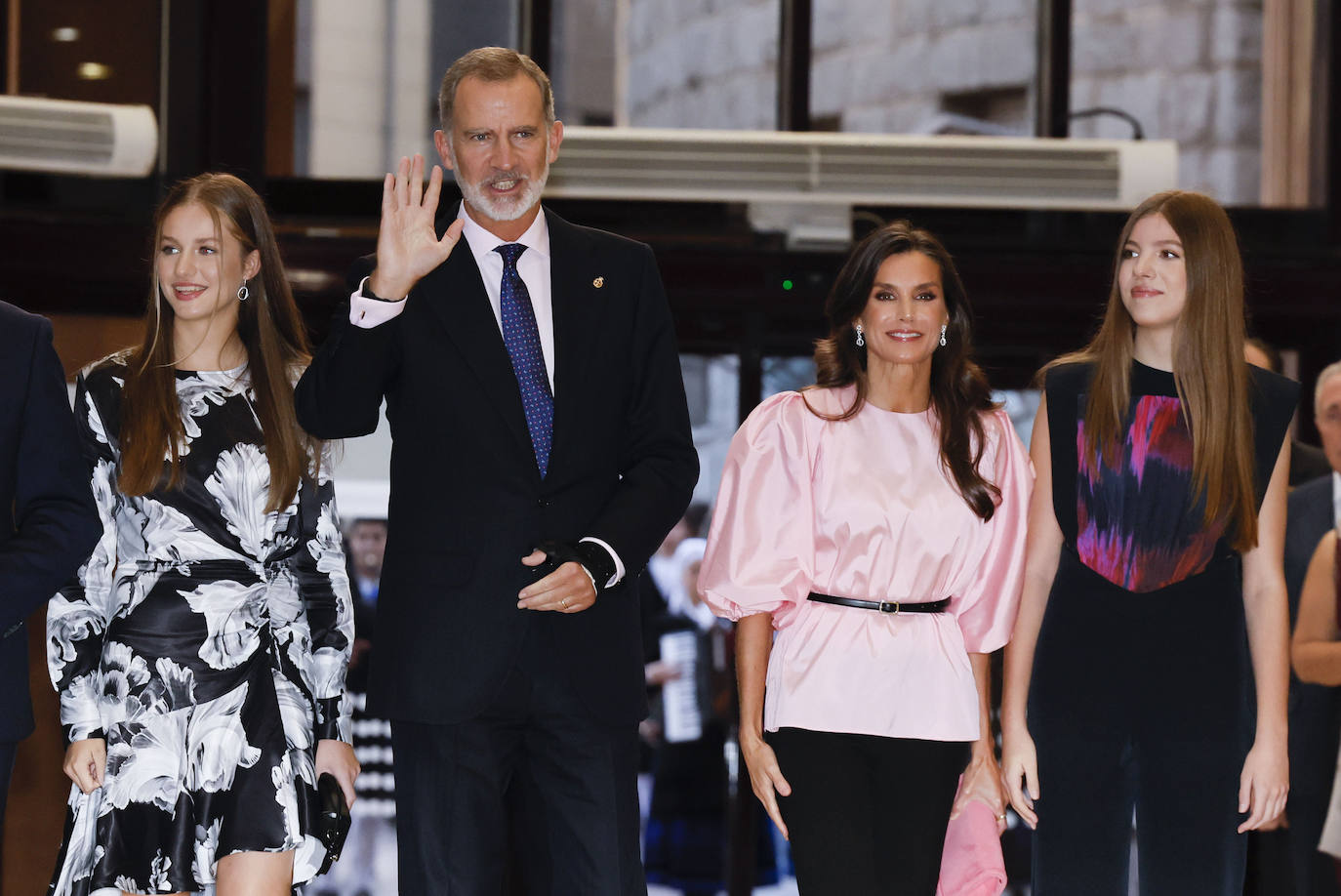 El reencuentro de Leonor y Sofía en el concierto Premios Princesa de Asturias 2023