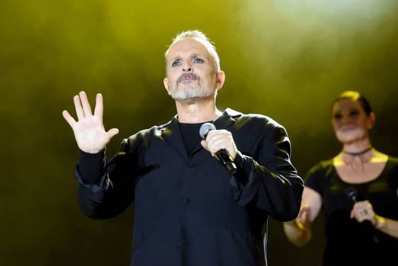 El cantante Miguel Bosé durante uno de sus conciertos.