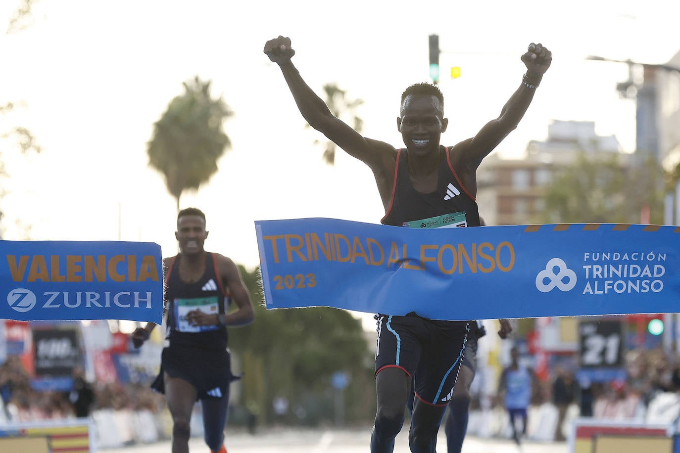 Fotos: las mejores imágenes del Medio Maratón de Valencia 2023