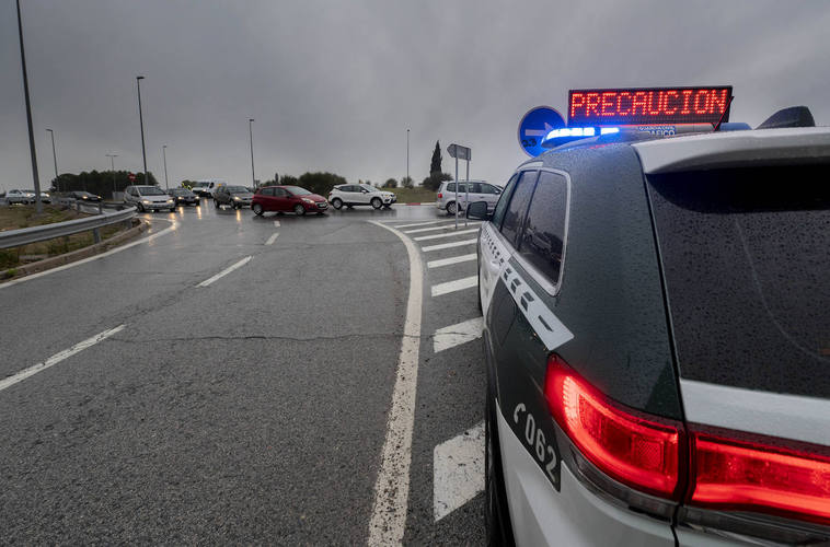 Un vehículo de la Guardia Civil de Tráfico.