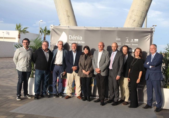 Ramoneda, Gálvez y Grimalt, con ediles del Ayuntamiento y representantes de Cedma y Aehtma.