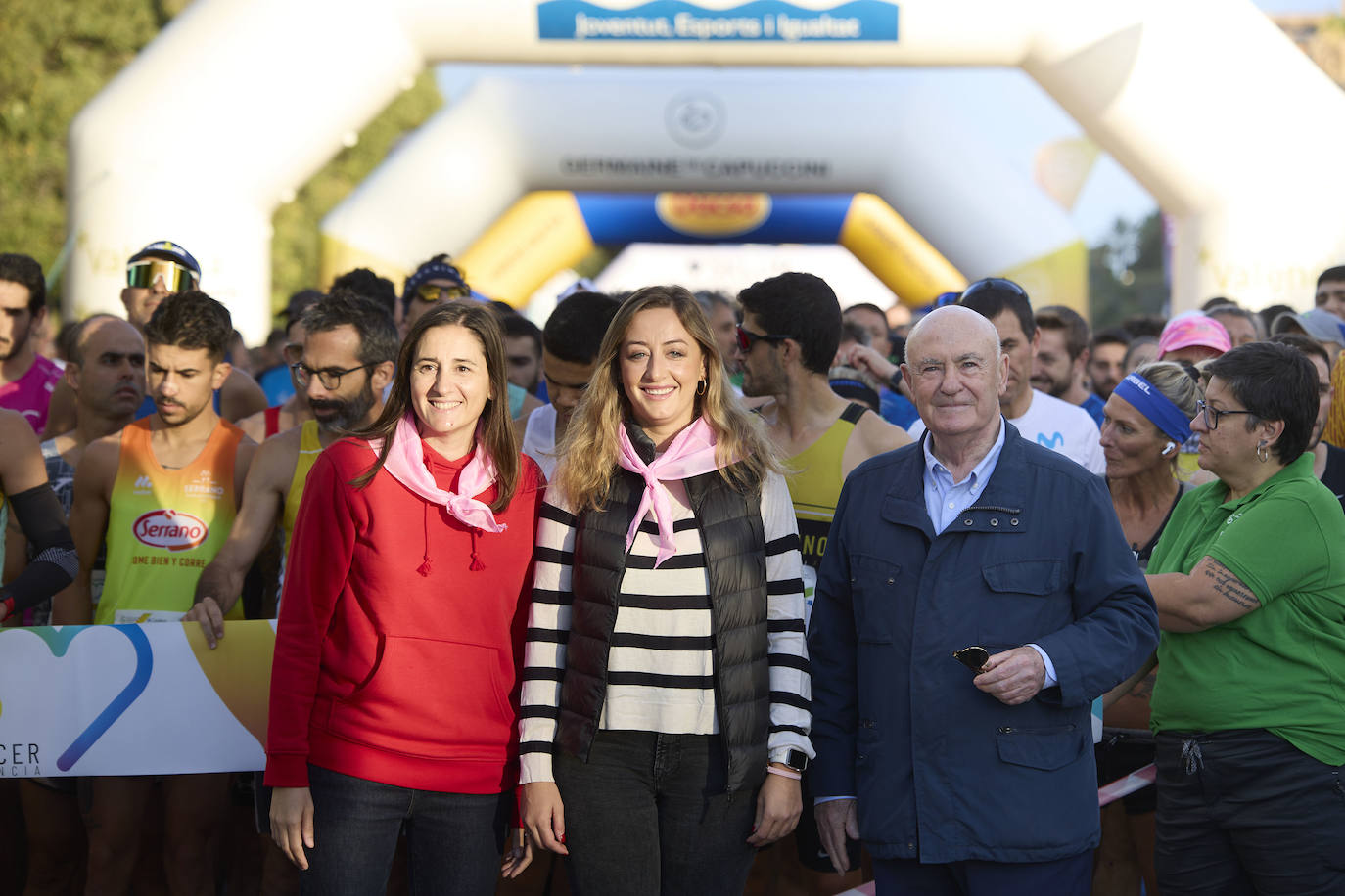 Las mejores imágenes de la Carrera contra el Cáncer 2023