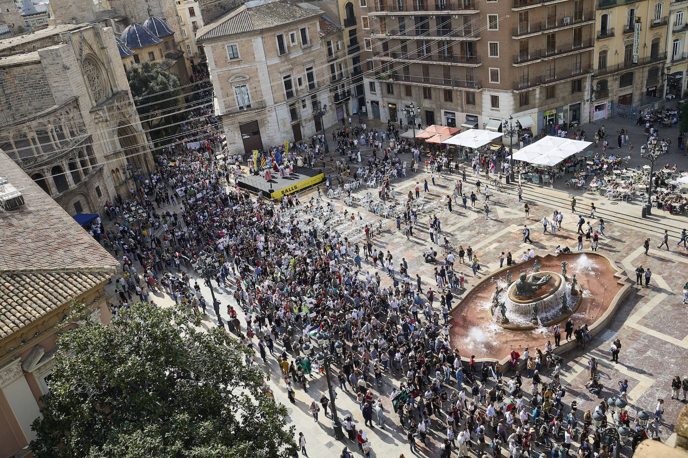 Miles de personas se manifestan en Valencia a favor de Palestina