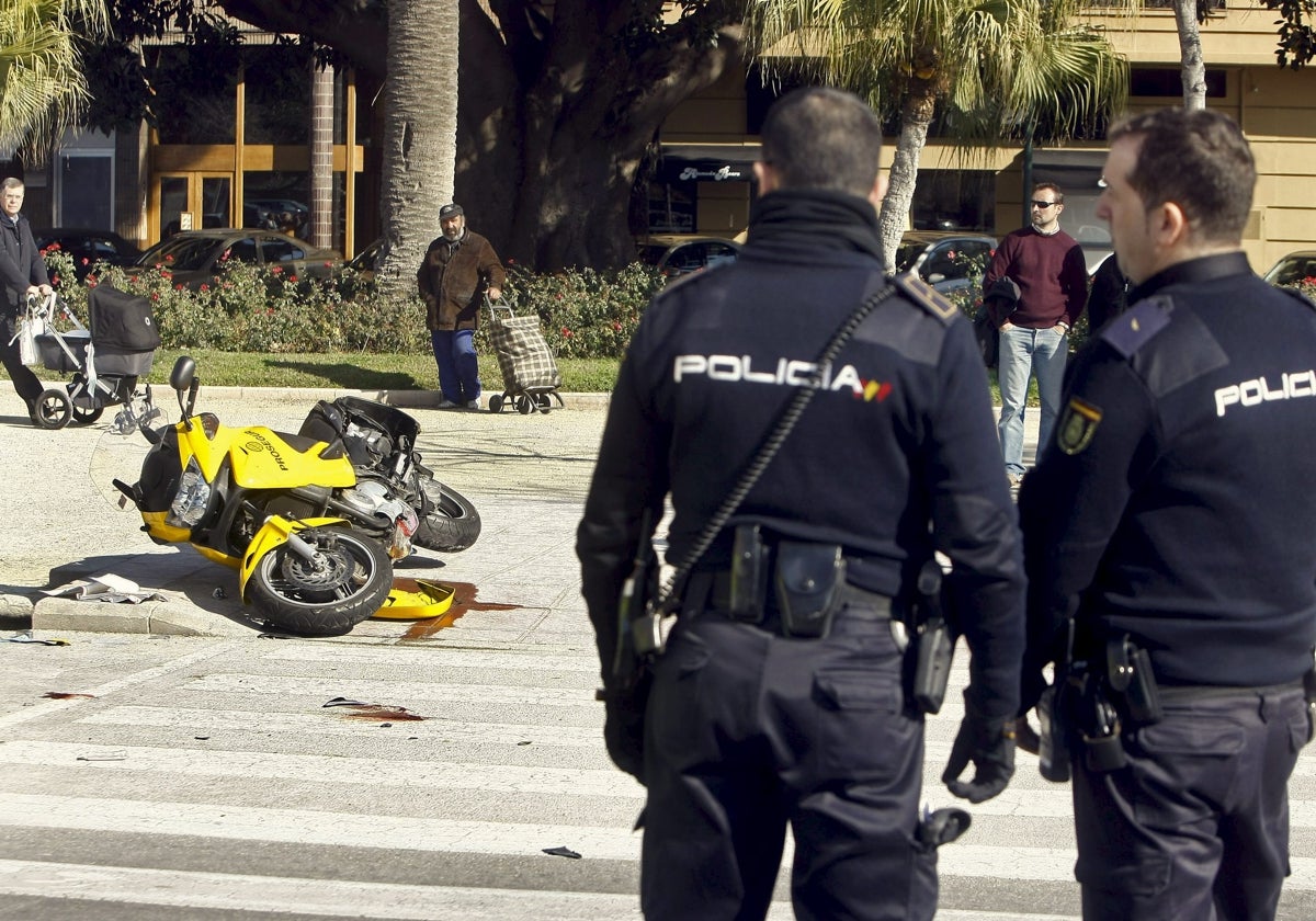 Imagen de archivo de un accidente de moto ocurrido en el paseo de la Alameda.