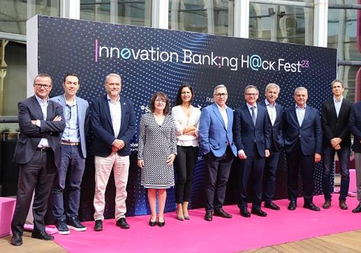 Imagen principal - Innovation Banking Hack Fest 2023