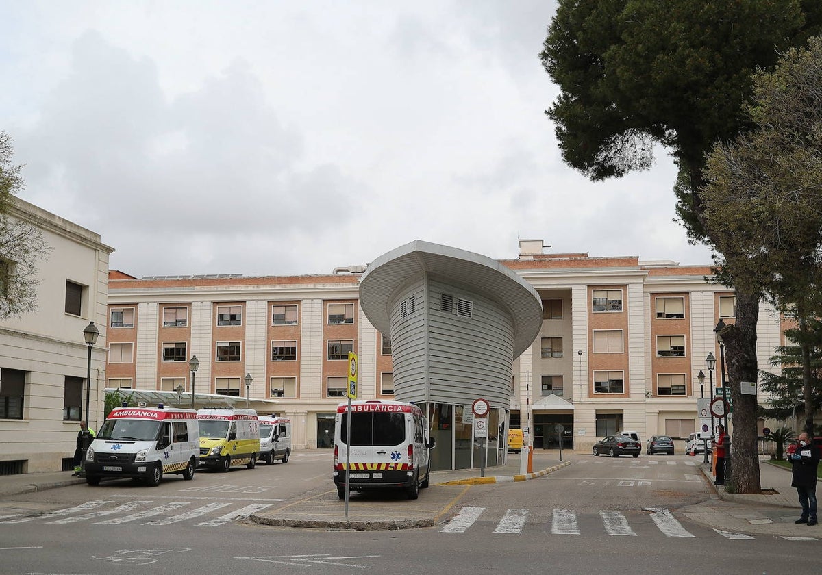 Entrada de urgencias del Hospital General de Valencia.