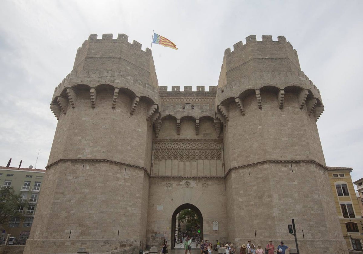 Torres de Serranos de Valencia, visitada cada día por cientos de turistas.