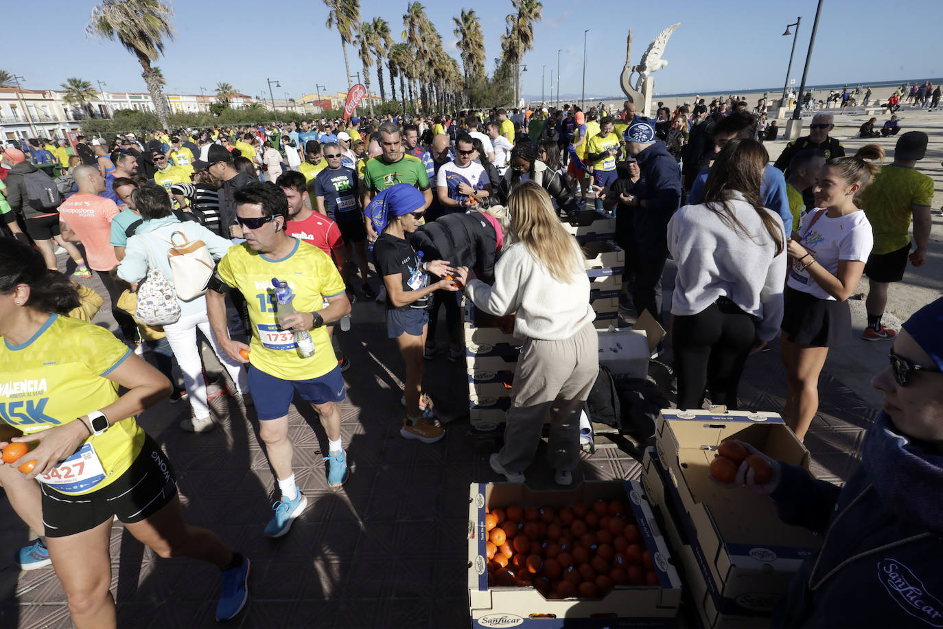 Las mejores imágenes que ha dejado la 15K Valencia Abierta al Mar