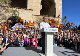 Feijóo se moviliza en Valencia contra los pactos de Sánchez con el independentismo.