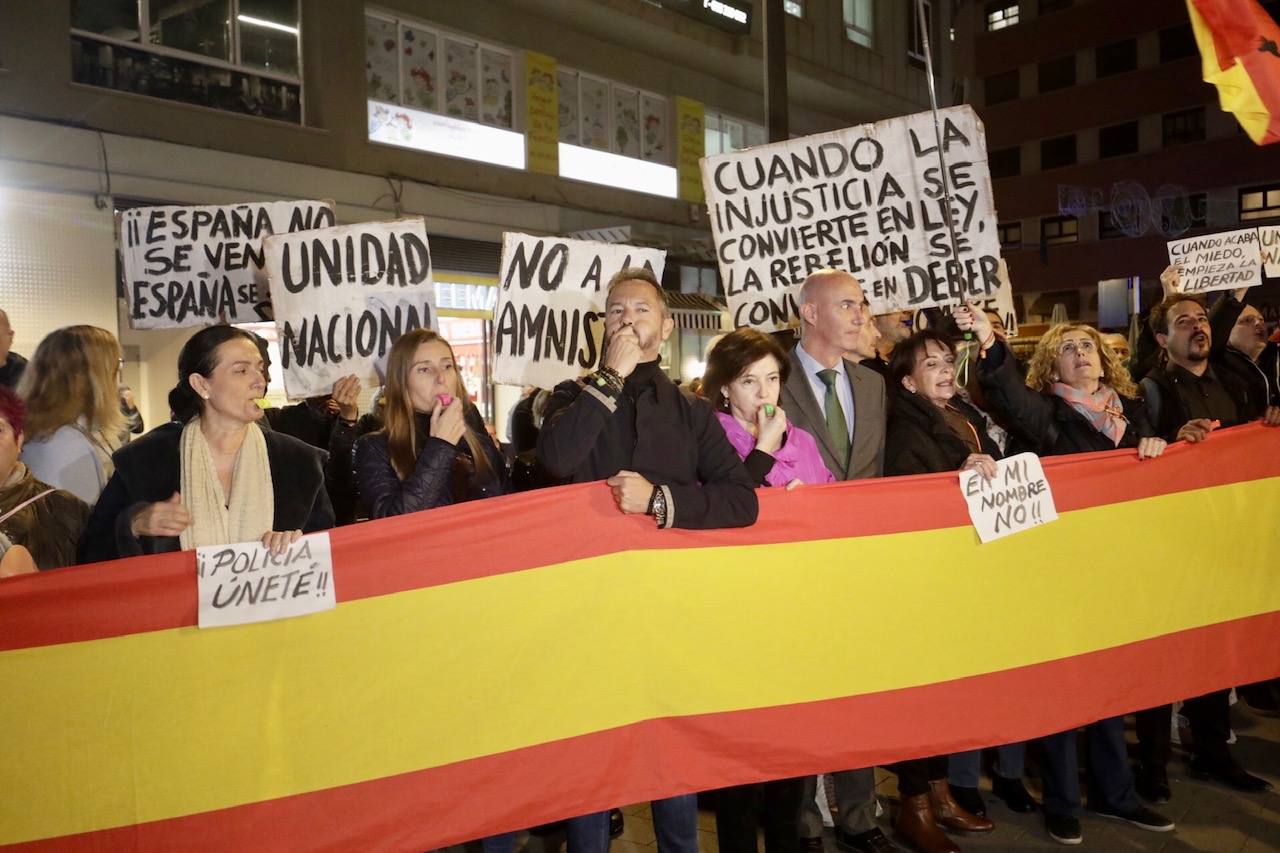 Se repiten las protestas este miércoles ante la sede del PSPV en Valencia