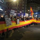 Nueva protesta contra la amnistía frente a la sede del PSPV en Valencia con fuerte presencia de Vox