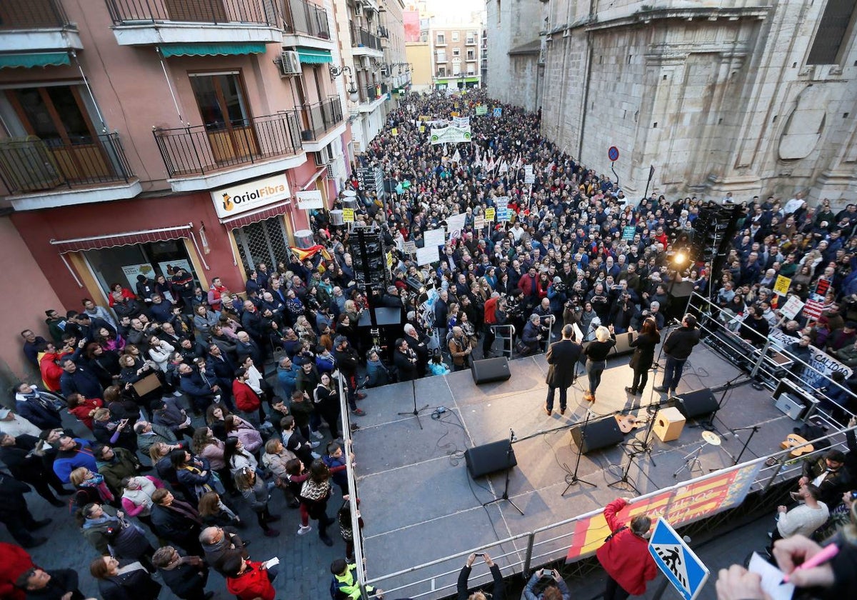 Manifestación contra la Ley de Plurilingüismo celebrada en Orihuela en 2020.